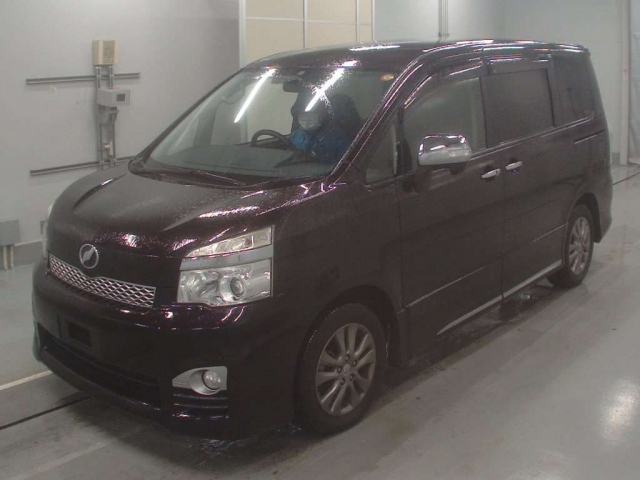 TOYOTA VOXY ZS Kirameki 3