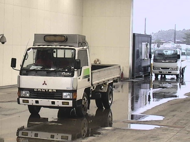 MITSUBISHI CANTER Gila
