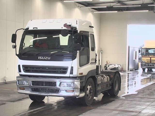 ISUZU GIGA TRACTOR HEAD