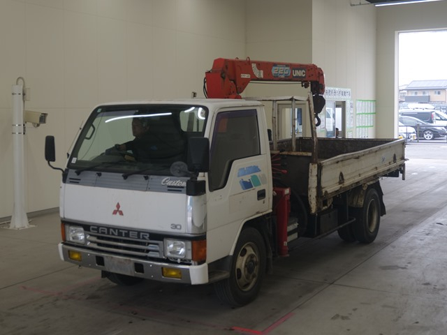MITSUBISHI CANTER