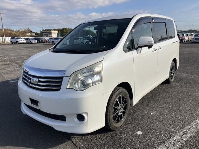 TOYOTA NOAH X Smart ED