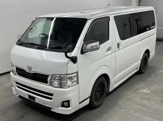TOYOTA HIACE VAN