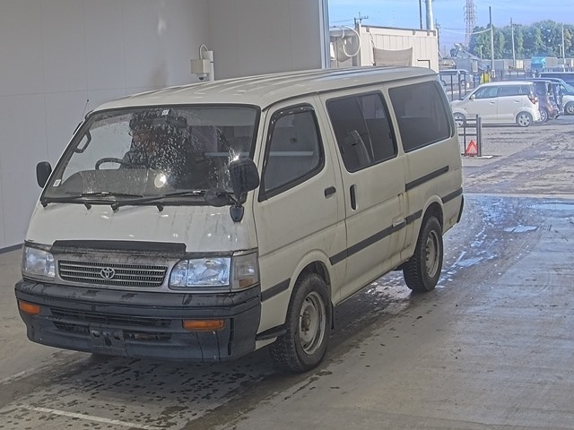 TOYOTA HIACE DX