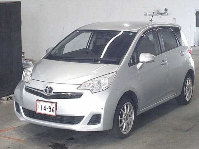 TOYOTA RACTIS  4WD X