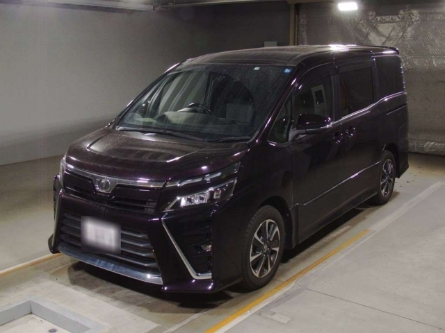 TOYOTA VOXY ZS