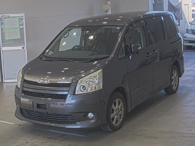 TOYOTA NOAH S