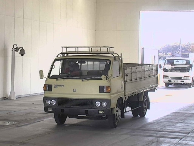 MITSUBISHI CANTER GILA