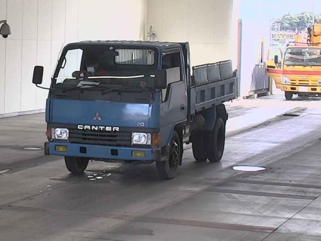 MITSUBISHI CANTER DUMP