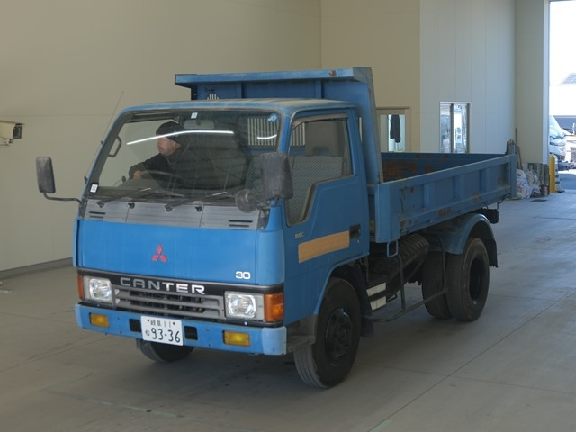 MITSUBISHI CANTER