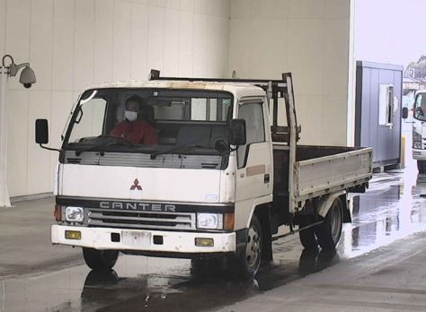 MITSUBISHI CANTER GILA