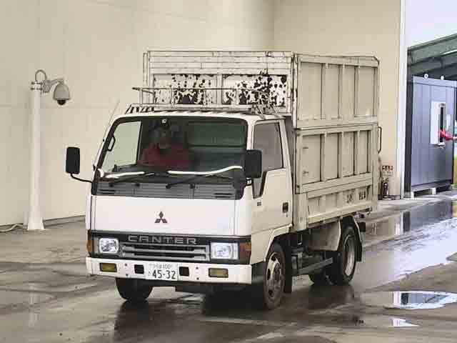 MITSUBISHI CANTER