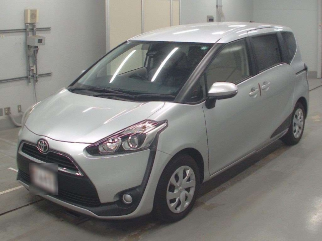 TOYOTA SIENTA X
