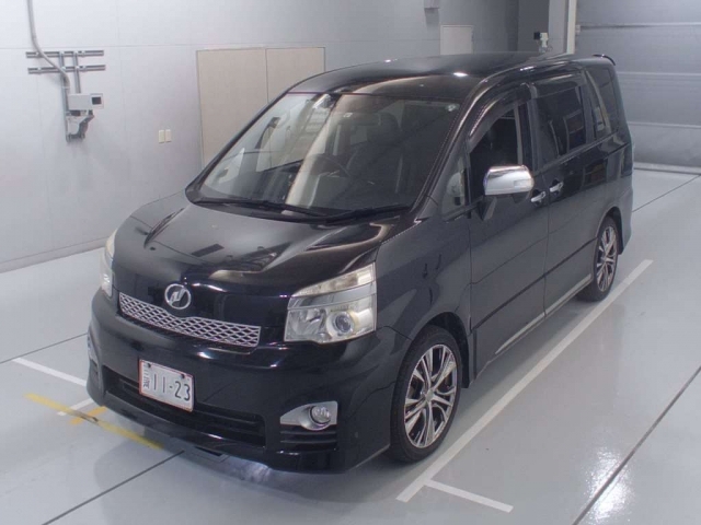 TOYOTA VOXY ZS Kirameki Z