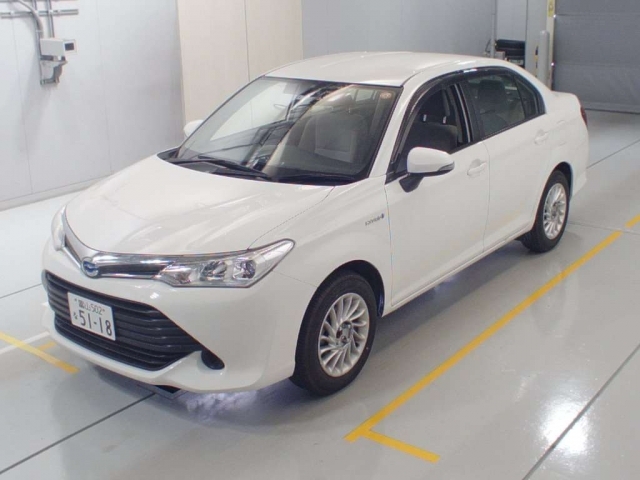 TOYOTA COROLLA AXIO Hybrid