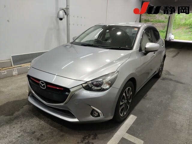 MAZDA DEMIO XD Touring