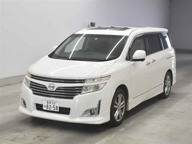 NISSAN ELGRAND Highway Star