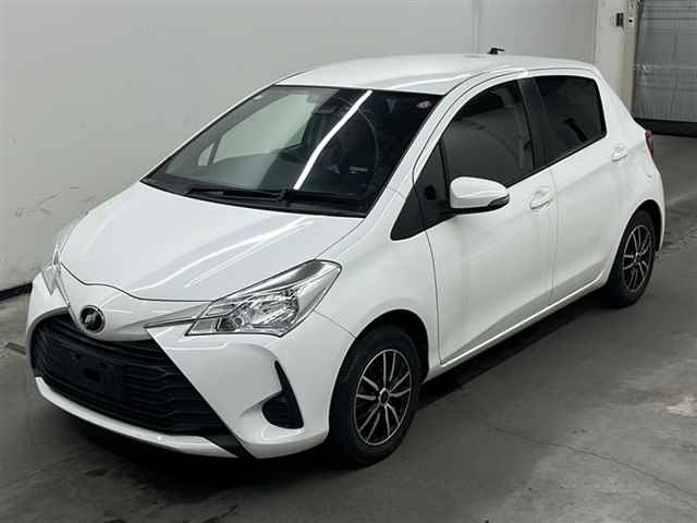 TOYOTA VITZ F