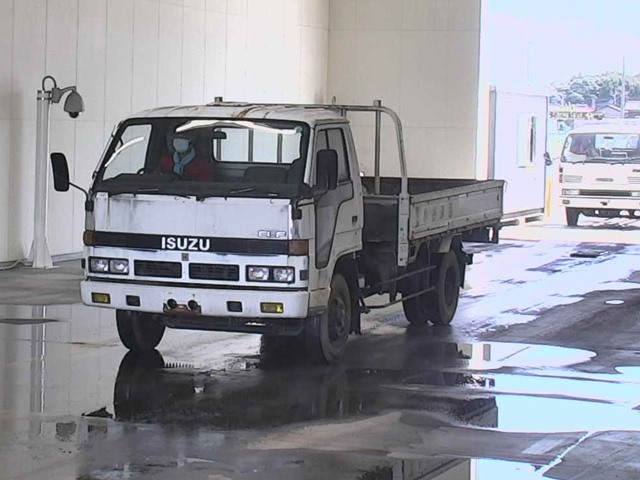 ISUZU ELF Gila