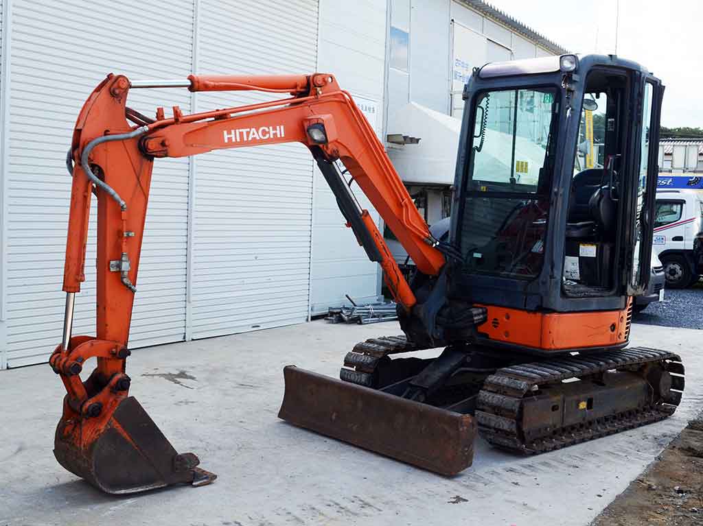 HITACHI MINI EXCAVATOR