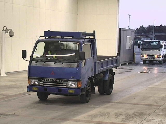 MITSUBISHI CANTER Dump