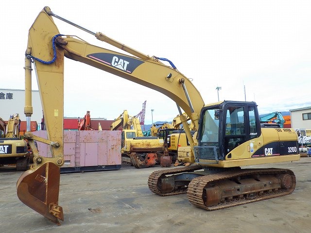 CATERPILLAR  EXCAVATOR