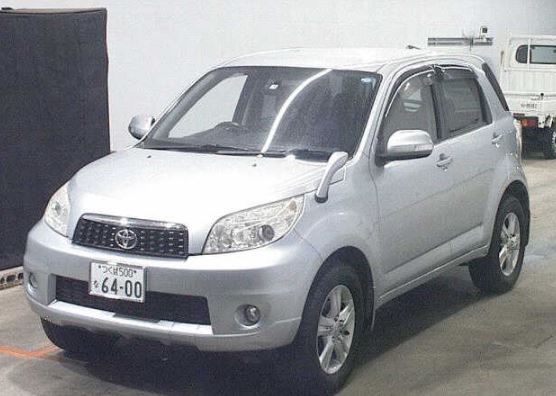 TOYOTA RUSH