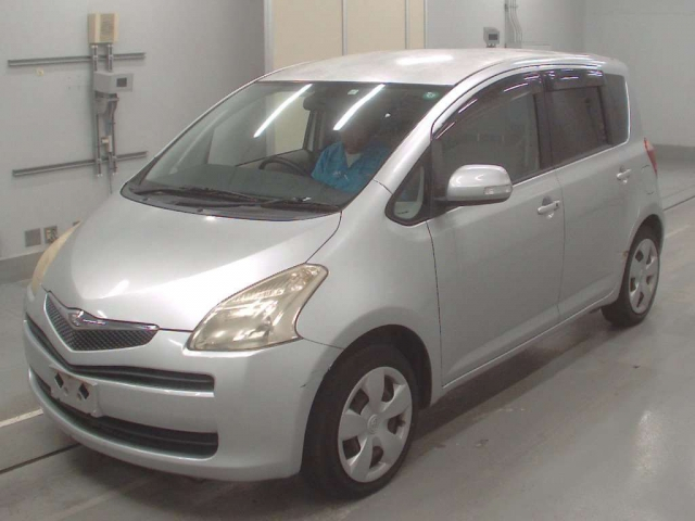 TOYOTA RACTIS X L Package