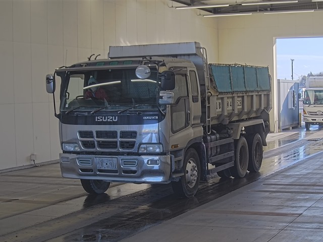 ISUZU GIGA