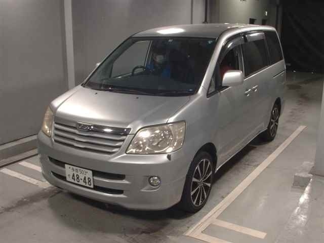 TOYOTA NOAH X G Selection