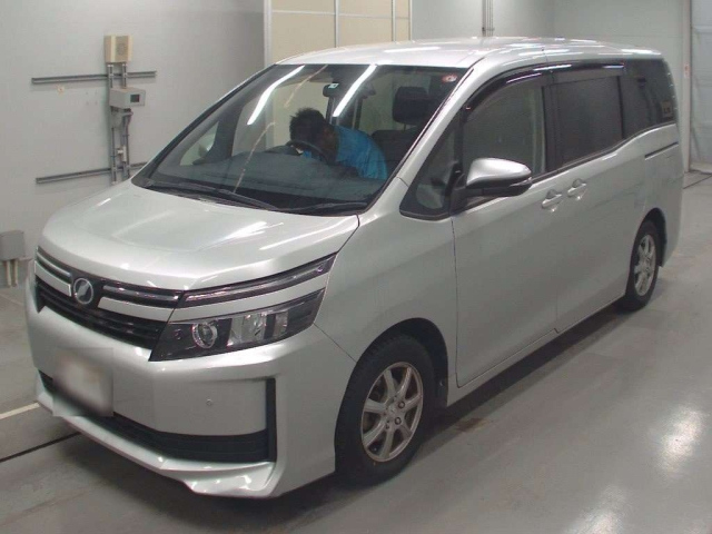 TOYOTA VOXY X Lift Seat