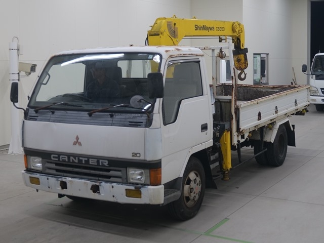 MITSUBISHI CANTER