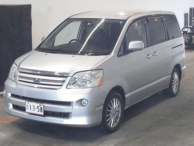 TOYOTA NOAH X LTD