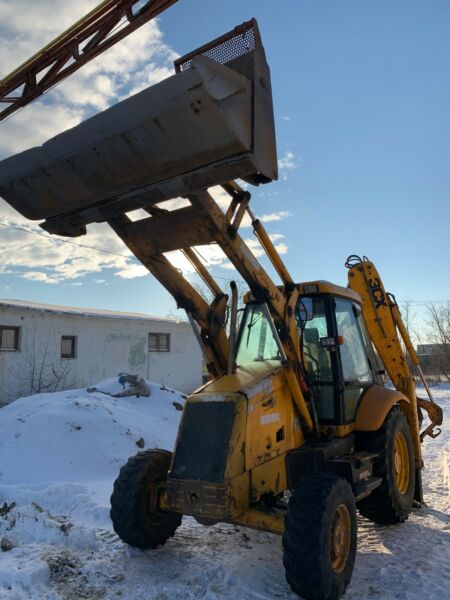 JCB BACKHOE LOADER