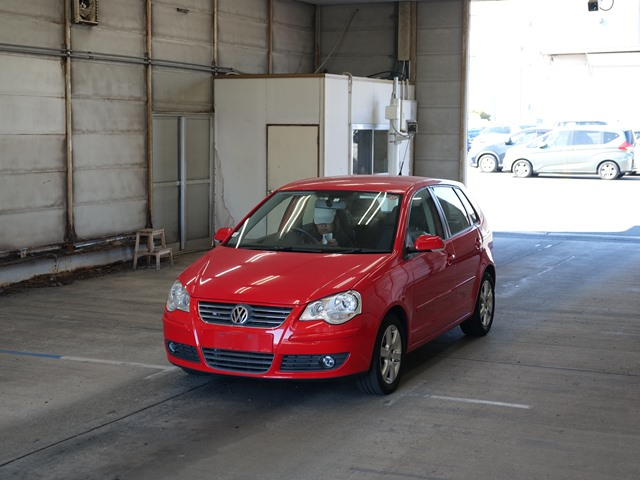 VOLKSWAGEN POLO 1.6