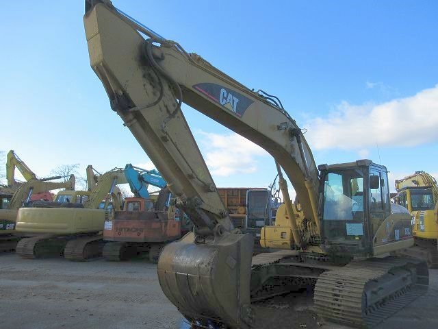 CATERPILLAR  EXCAVATOR