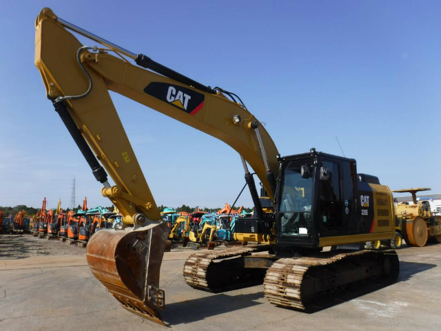 CATERPILLAR  EXCAVATOR