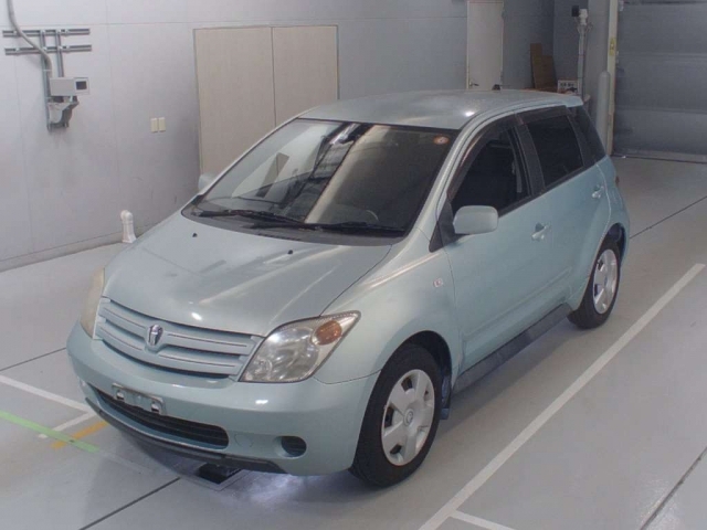 TOYOTA IST 1.3F