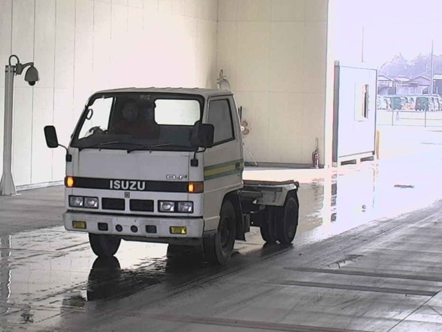 ISUZU ELF TRUCK