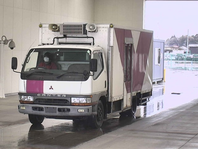 MITSUBISHI CANTER