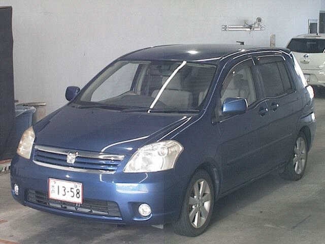 TOYOTA RAUM Wheelchair