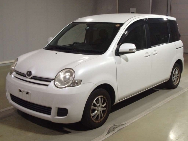 TOYOTA SIENTA X Limited
