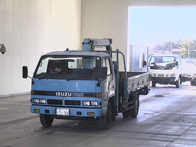 ISUZU ELF Gila  Crane 3 Dan