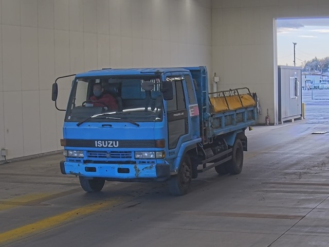 ISUZU FORWARD