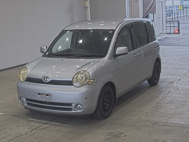 TOYOTA SIENTA X Limited