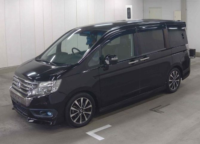 HONDA STEPWAGON SPAD Z COOL SPIRIT