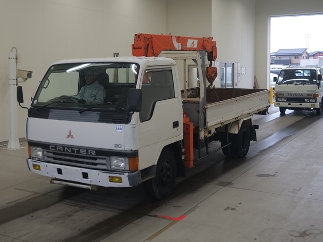 MITSUBISHI CANTER