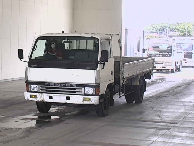 MITSUBISHI CANTER GILA