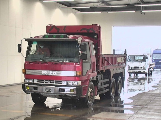 ISUZU TRUCK