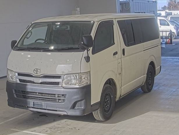 TOYOTA HIACE VAN 4WD DX