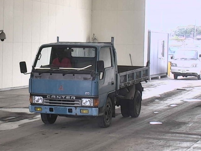 MITSUBISHI CANTER Dump